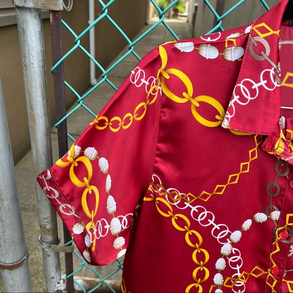 Red Chain-Link Printed 2-pc Short Set M - Picture 5 of 16